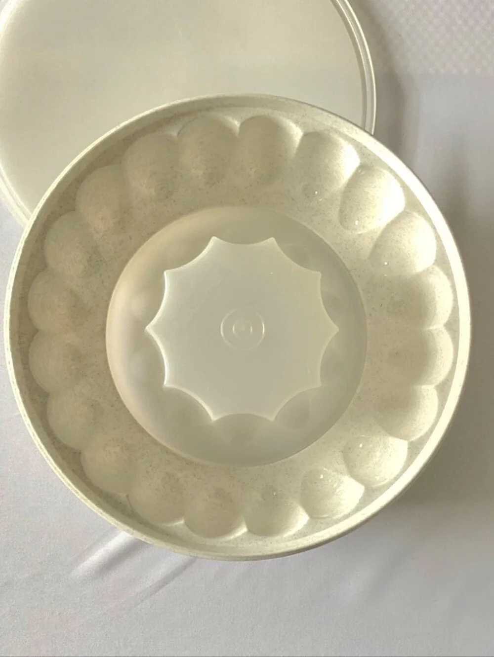 Tupperwear Dessert Mold Bowl